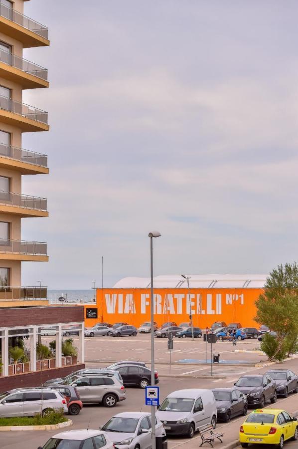 Summerland Relax Apartments Mamaia Ngoại thất bức ảnh