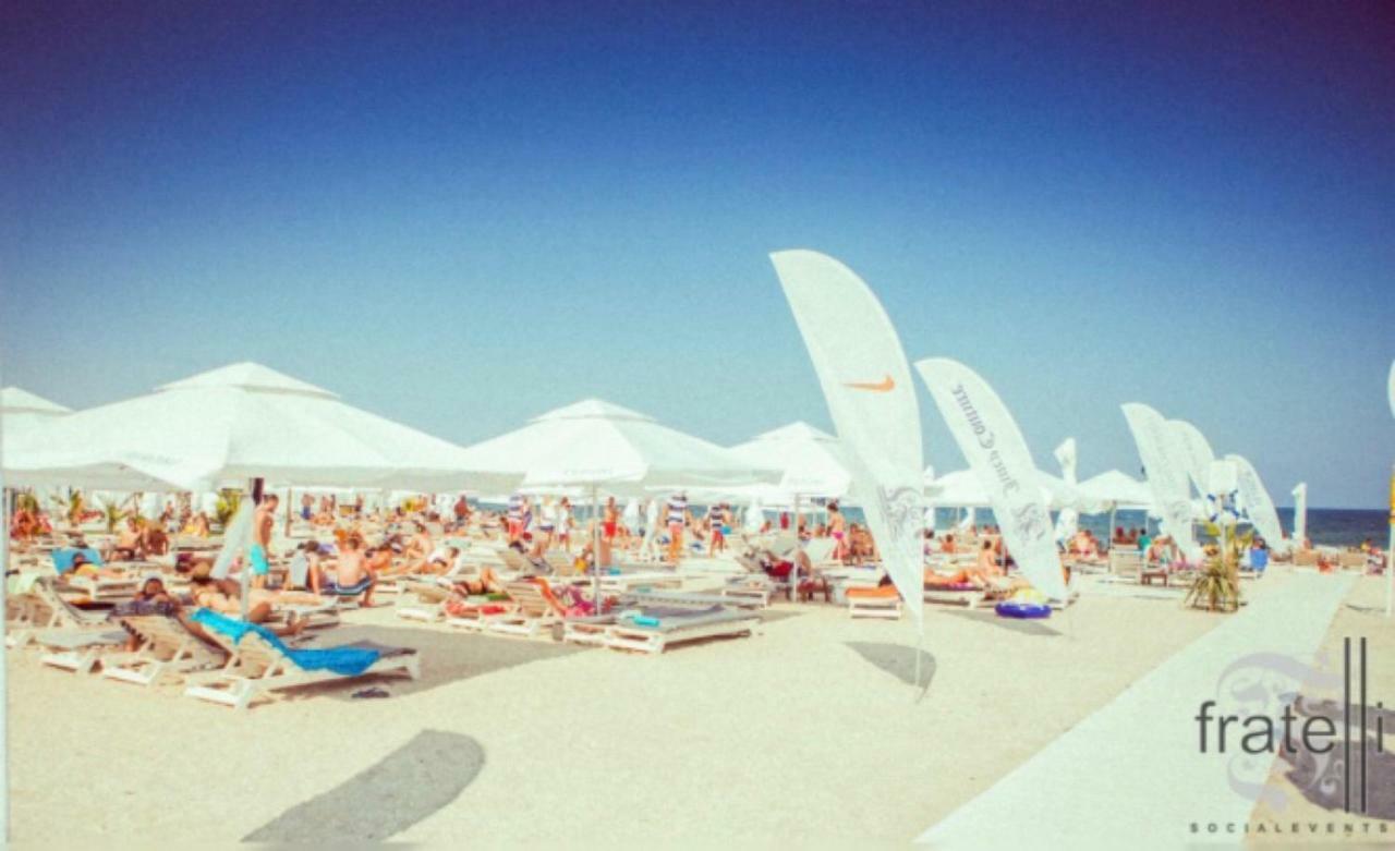 Summerland Relax Apartments Mamaia Ngoại thất bức ảnh