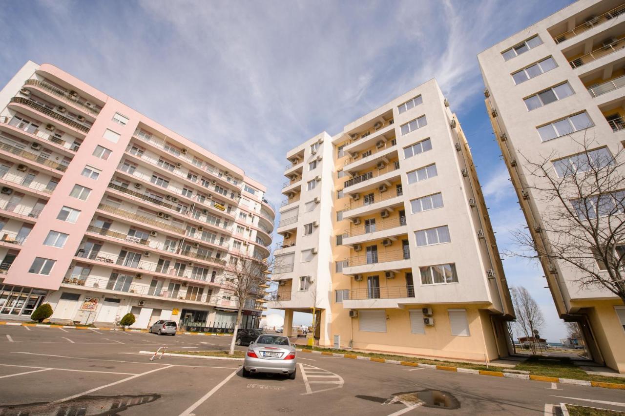 Summerland Relax Apartments Mamaia Ngoại thất bức ảnh