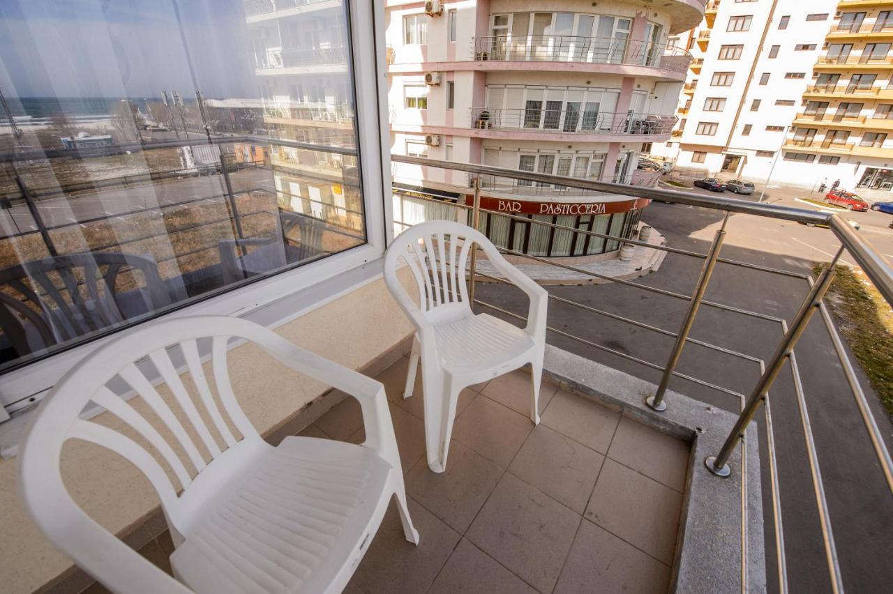 Summerland Relax Apartments Mamaia Ngoại thất bức ảnh