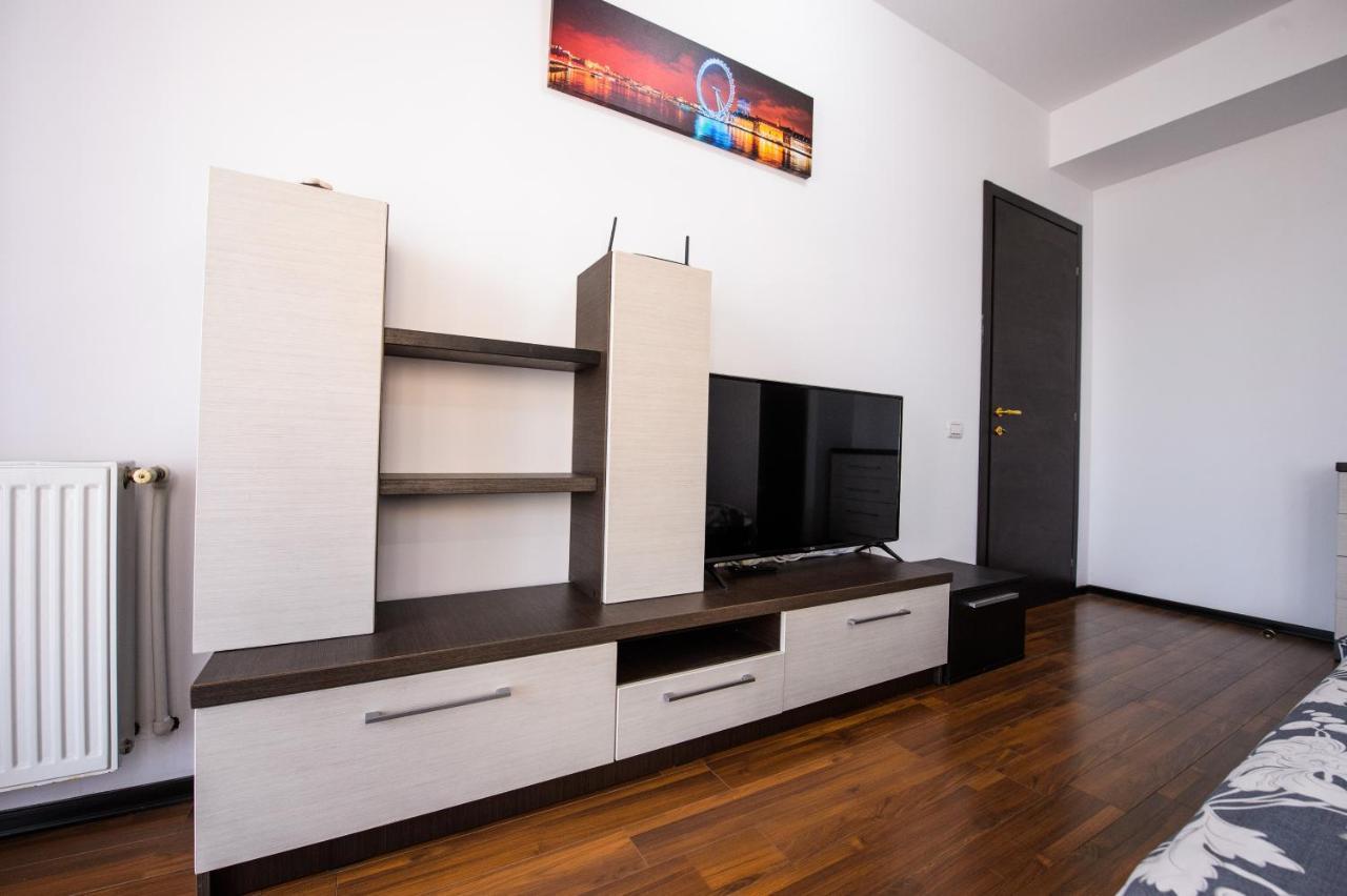 Summerland Relax Apartments Mamaia Ngoại thất bức ảnh